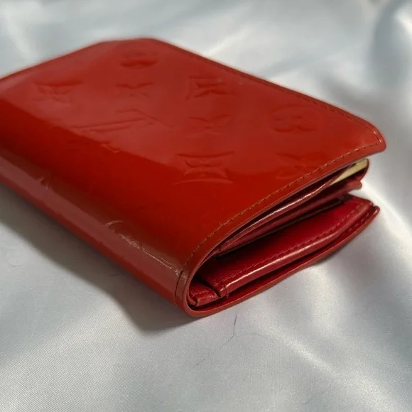 Louis Vuitton Vernis Kisslock Wallet Red Patent Leather Monogram Bifold COA - Picture 5 of 11